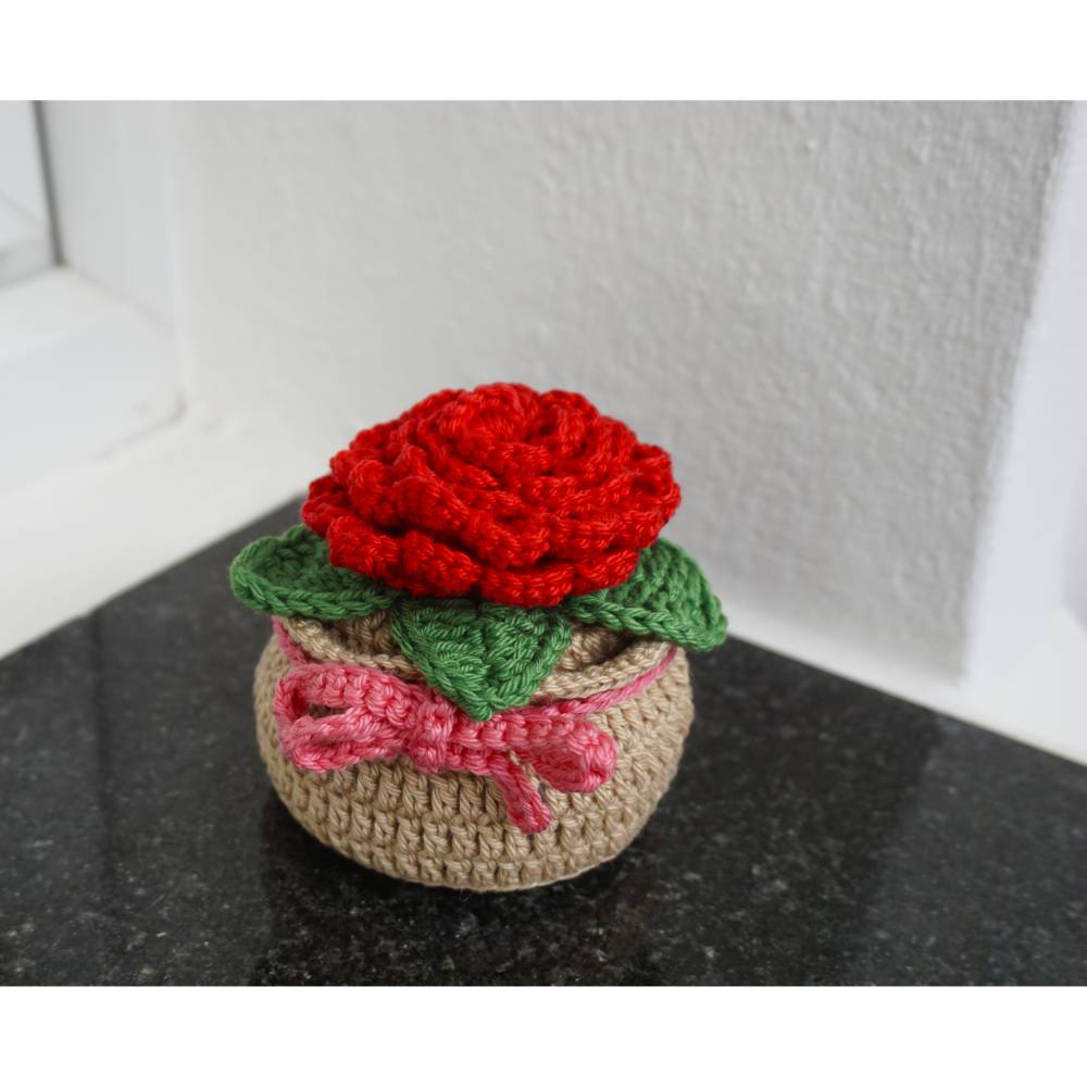 Häkelanleitung Amigurumi Blume im Topf! Bild 3