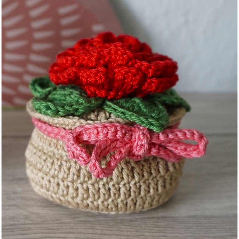 Häkelanleitung Amigurumi Blume im Topf! Bild 6