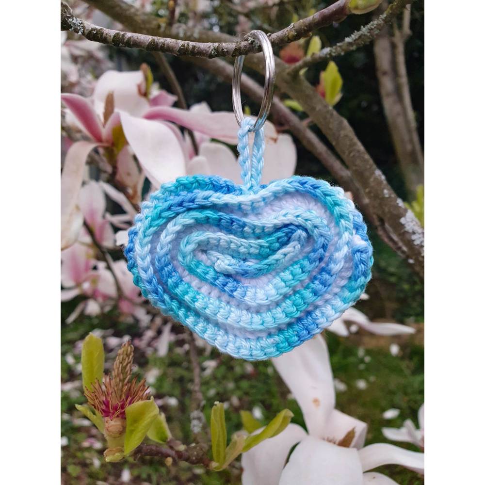 Häkelanleitung für Anhänger ,,Spiralherz" Bild 1