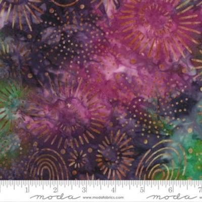 Batikstoff Patchworkstoff Moda "Sunny Day Batiks" – Weinrot Lila Grün – 100% Baumwolle 110cm breit