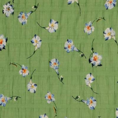 Baumwoll Slub Voile Blumen lindgrün (1m/12,-€)
