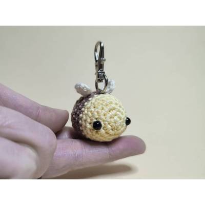 Süße gehäkelte Biene, Bienen Anhänger, Plüsch Hummel, Plüsch Biene, Hummel Anhänger, gehäkelte Hummel, Amigurumi Hummel,