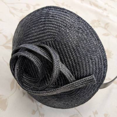 Fascinator Sisol Stroh Grau
