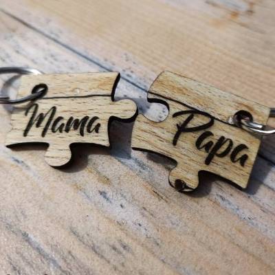 Personalisierte Holz Schlüsselanhänger Puzzle-Set – Geschenk zum Vatertag & Muttertag