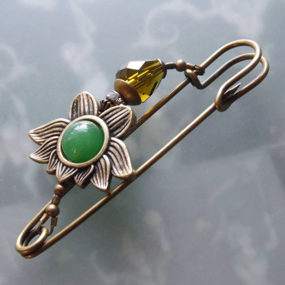 Tuchnadel Lotus Jade und Kristall, funkelnde Tuchnadel in Grün und Bronze N-7-AB-35 Bild 2