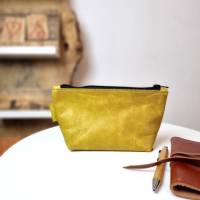Kleine Tasche aus Leder, Ledertäschchen, Krimskramstasche in gelb