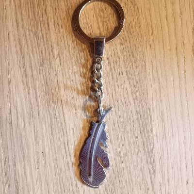 Glücksbringer "Feder" - Schlüsselring mit Edelstahl-Feder
