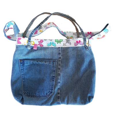 Jeanstasche Upcycling mit Innenfutter, Schmetterlingen & variablen Trägern – Handgemacht Unikat aus Franken