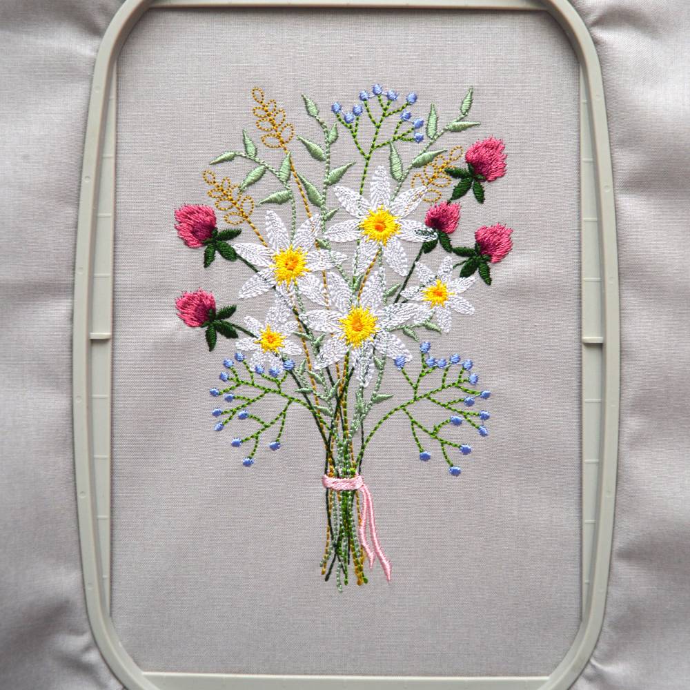 Stickdatei Blumenstrauß zwei Varianten Bild 1