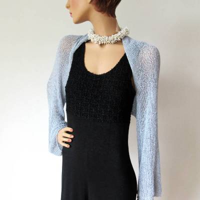 Bolero mit langen Ärmel aus Viskose-Mix, hellblauer Shrug vegan, Damen-Jäckchen Sommer, Strand-Accessoire