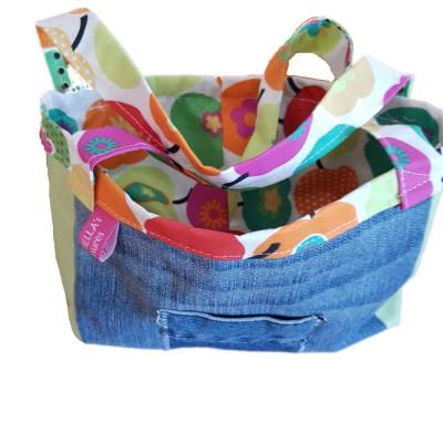 Kindertasche aus Jeans – Upcycling, handgemacht, mit Innenfutter, blau grün bunt