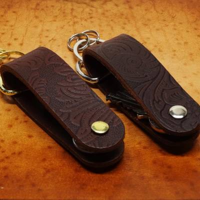 Schlüssel Organizer in Leder - OX Paisley Dark von Vickys World - Wahlweise in Gold oder Silber