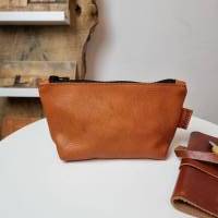 Kosmetiktasche aus Leder, Ledertäschchen, Krimskramstasche in cognac