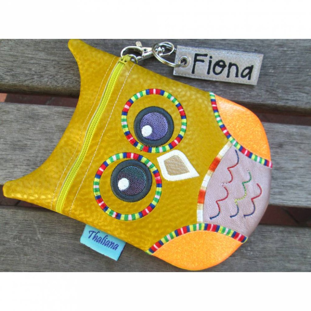 gelbes Eulentäschchen in Gr. S mit Reißverschluss für Schminksachen und wichtige Dinge Bild 2