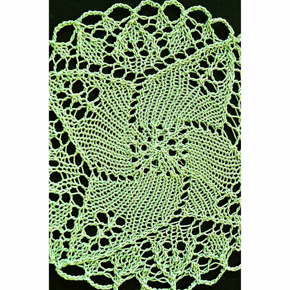 Vintage rundes gestricktes Deckchen grün 19 cm Durchmesser handgestrickt Baumwolle Bild 3