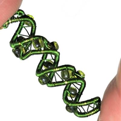 Kleine Haarperle handgewebt grün metallic handmade Haarschmuck Dreadlock haarperle handgemacht