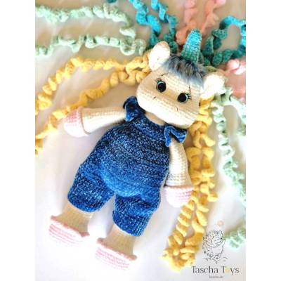 Einhorn Plüsch Kuscheltier gehäkelt. EInhorn Spielzeug zum Geburtstag