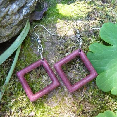 Geometrische Hängeohrringe in Form eines Quadrats aus Purpleheart / Amaranth Holz, mit Edelstahl Haken, silber oder gold