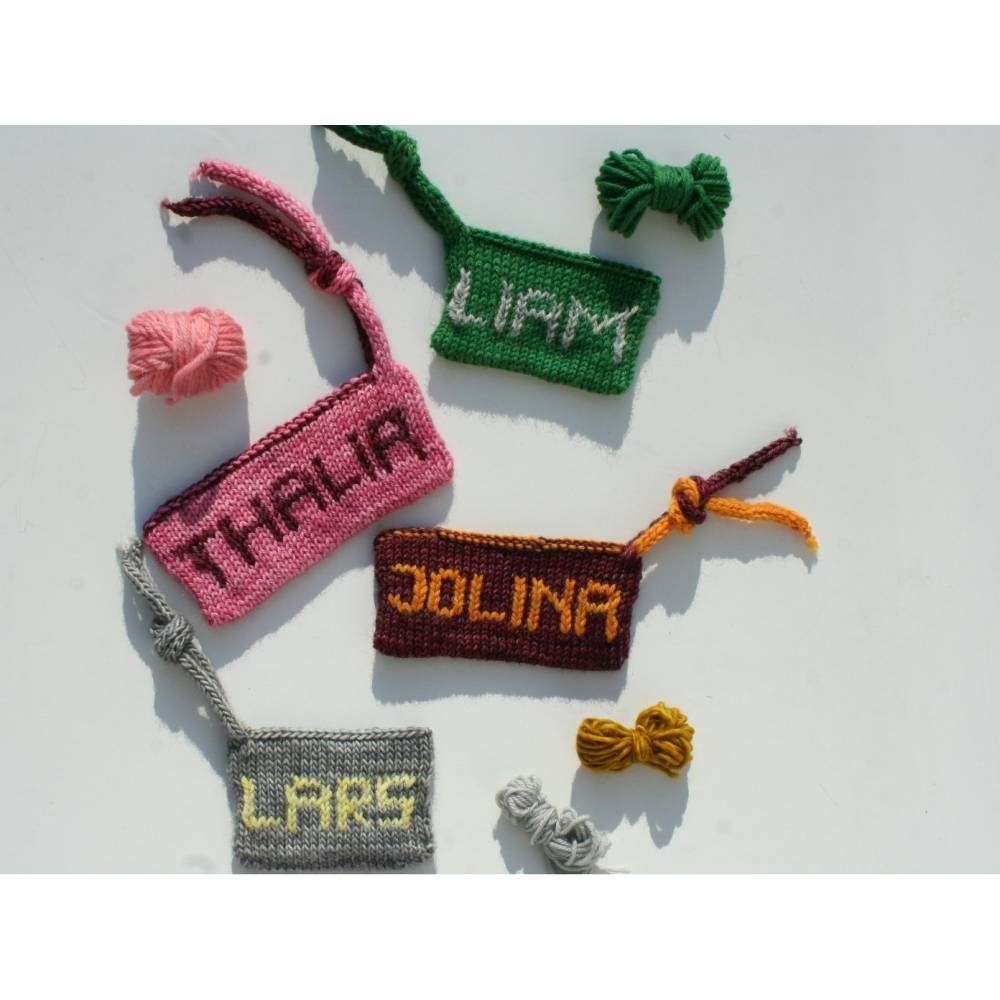 Anleitung: Liam - Anhänger stricken Schlüsselanhänger Taschenbaumler Bild 1