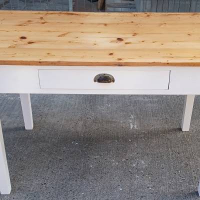 Bürotisch / Arbeitstisch / Packtisch jetzt im Shabby Chic um 1920 aus Berlin Grünau