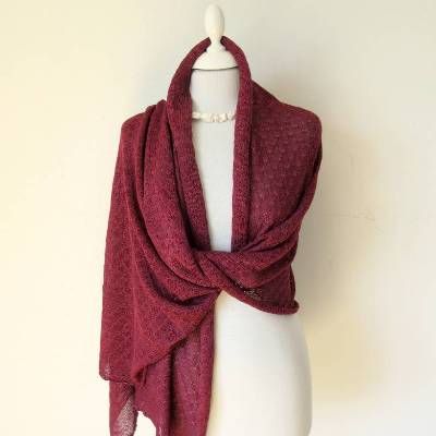 Seiden-Schal bordeaux-rot, edles gestricktes Tuch reine Naturfaser, elegante Stola