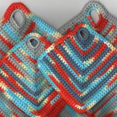 T0117 4 Topflappen 2 x Groß 2 x Kinder gehäkelt 100% Baumwolle Handarbeit