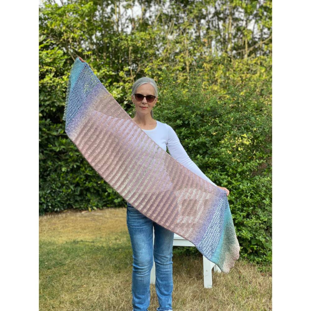 Strickanleitung Lizas Tuch Shiny Trio Bild 7
