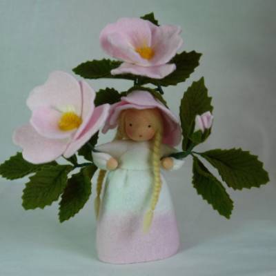 Heckenrose - Blumenkind - Jahreszeitentisch - Waldorf Art- Art.Nr.SO33