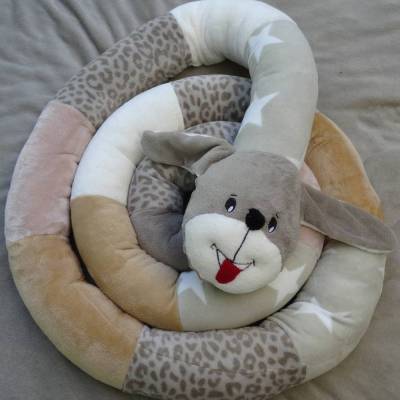 Bettschlange, Puckschnecke, Bettrolle, Hund handgemacht