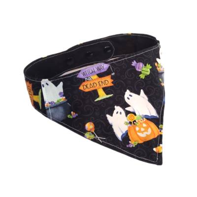 Halstuch für Hunde mit Halloween - Motiv. Glow in the Dark. Verschiedene Verschlussarten wählbar.