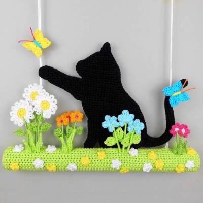 Häkelanleitung Katze auf der Wiese - Hängedekoration für Türen & Wände - einfach aus Wollresten