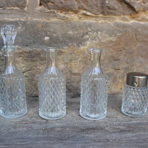 Gewürzmenage Essig Öl Flakons Salzstreuer Pressglas 50er 60er Jahre DDR
