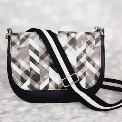 Klassische Handtasche aus Kunstleder in schwarz/weiß, Schnitt "Almendra" v. Shamballabags