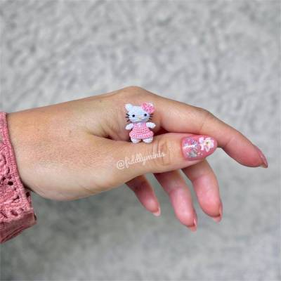 Gehäkelte Mini Kawaii Kitty (microcrochet)