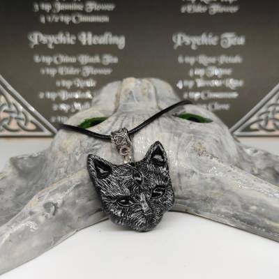 Mystische Katze mit drittem Auge, Halskette mit Anhänger aus Keramik in Wicca-Gothic Stil