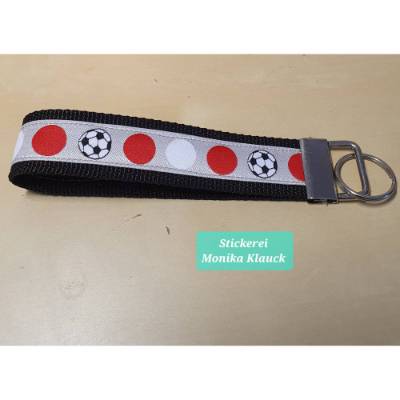 Schlüsselband Fußballfan – Handgemachtes Schlüsselband mit Fußballmotiv
