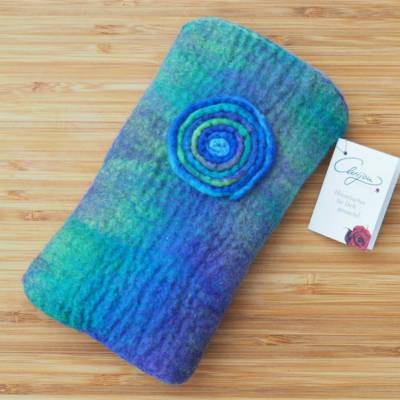 ETUI/HÜLLE , Naturmaterial Filz/Wolle, Handmade, Farbe Grün/Blau/Türkis/Violett