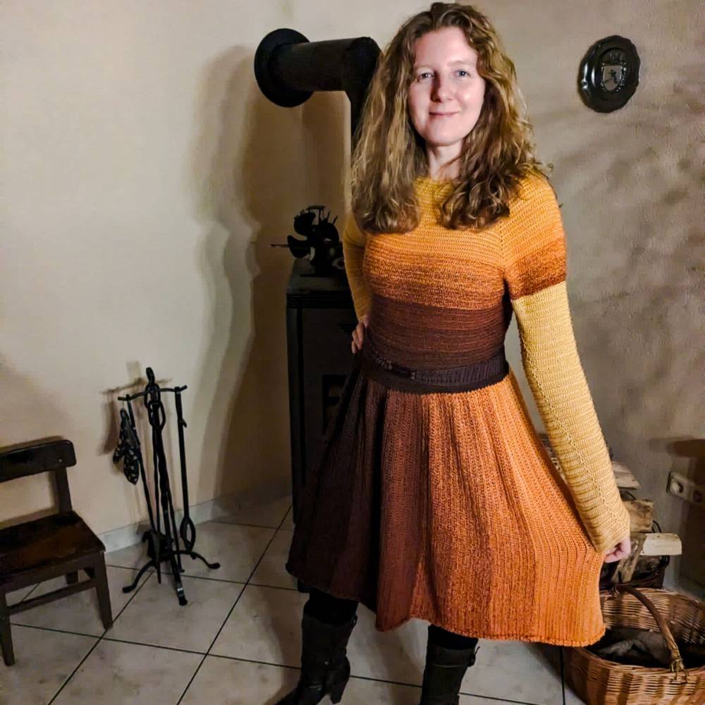 Häkelanleitung für das Kleid ,,4 Jahreszeiten" jede Größe möglich Bild 1