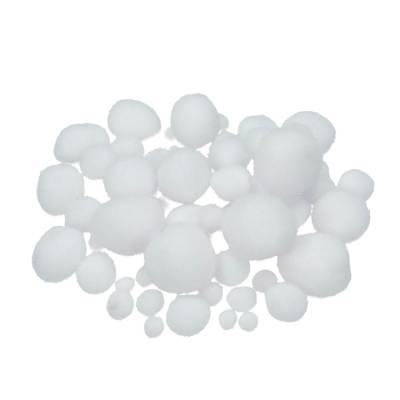Weiße Deko Pompons 75 Stück