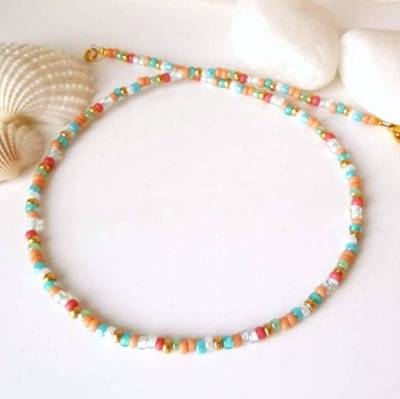 Kurze farbenfrohe Kette aus Miyuki und Toho Perlen, Choker, Geschenk Frau Freundin