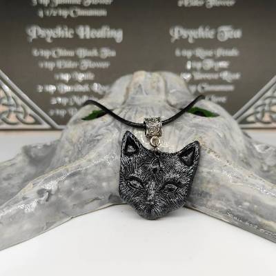 Mystische Katze mit drittem Auge, Halskette mit Anhänger aus Keramik in Wicca-Gothic Stil