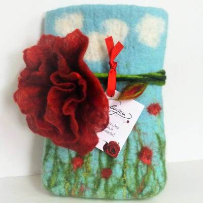 ETUI SOMMERWIESE mit Blumenmotiv und  abnehmbarer roter Blüte aus dem Naturmaterial Wolle