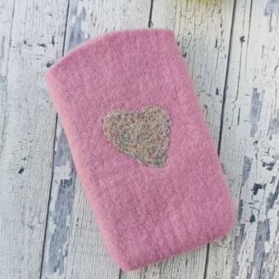 ETUI/HÜLLE/UNIVERSALTÄSCHCHEN , mit Herzmotiv, Naturmaterial Wolle,Handmade, Farbe Pink