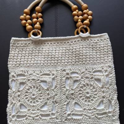 Granny-Square Tasche im Boho-Stil aus recycelter Baumwolle