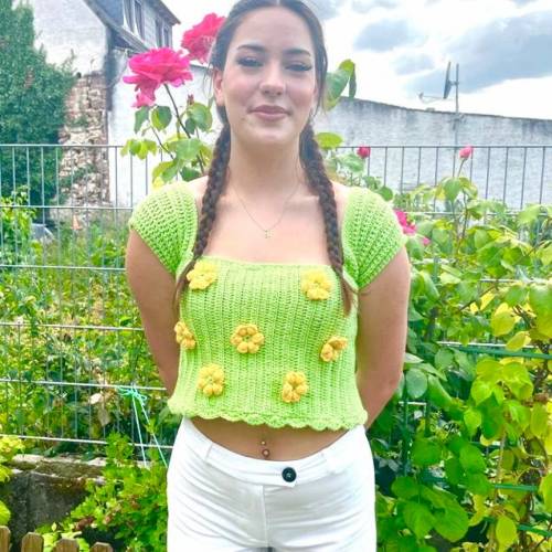 Häkeltop, gehäkelt, Oberteil, Top, grün mit Blümchen, Baumwolle, Sommertop!