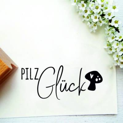 kleiner Stempel "Pilzglück" für herbstliche Geschenkideen, Etiketten oder Anhänger