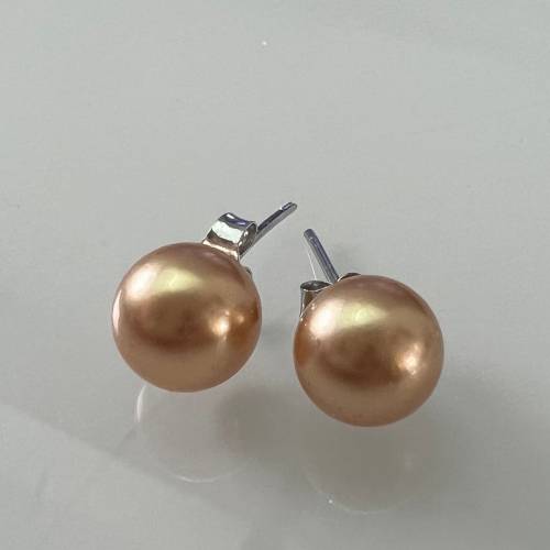Ohrstecker aus Muschelkern und 925 Silber, gold/braun