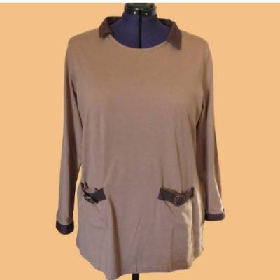 Longshirt mit Taschen und tollen Zierknöpfen, Brauntöne, Gr.48.