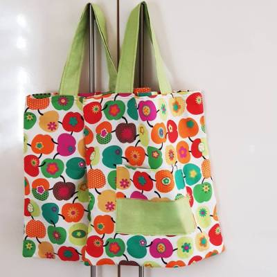 Bunte Stofftasche mit Äpfel-Muster – Einkaufstasche aus Baumwolle, handgemacht, umweltfreundlich