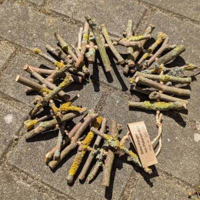 Holzgirlande / Naturdeko / Mobile aus Platanenholz